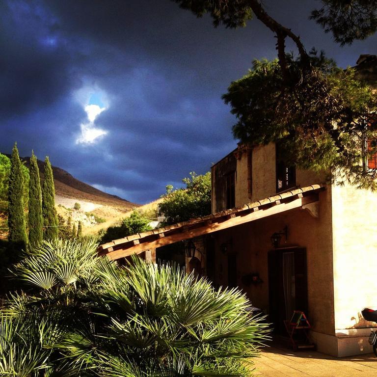 Poggio Di Mare Bed & Breakfast Castelluzzo Exterior foto